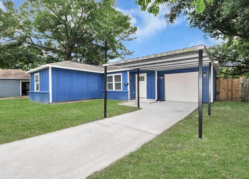 3 Bed 2 Bath Family Home for Rent in Pasadena with Spacious Back in Pasadena - Image 1