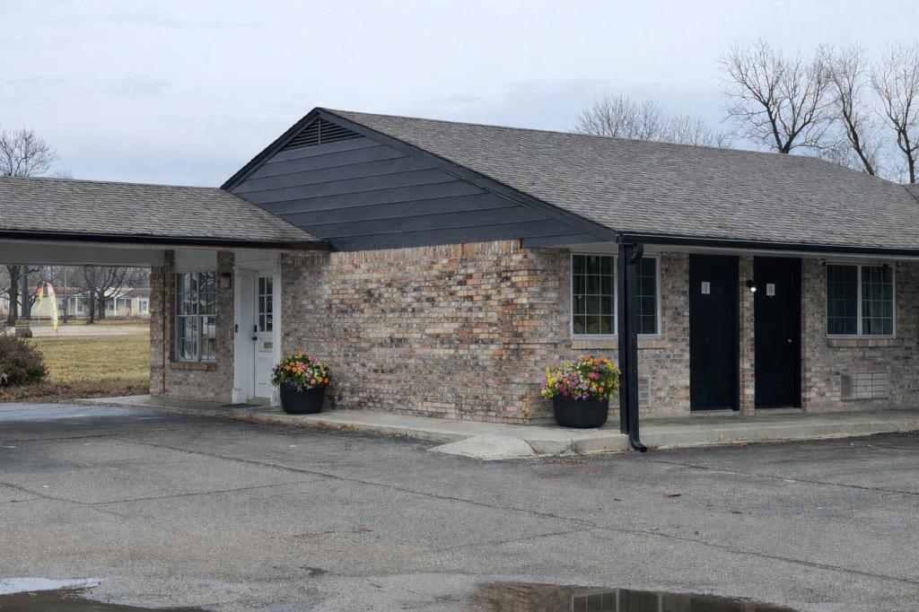 Studio Apartment | All Utilities Included | One Flat Rate | … in Joplin - Image 1
