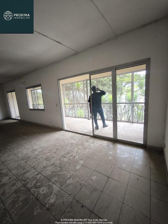 APPARTEMENT HAUT STANDING À LOUER – BONAPRISO au Cameroun - Photo 9