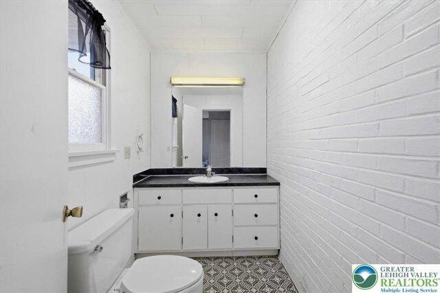 Main St, Northampton, Home For Rent in Allentown - Image 1