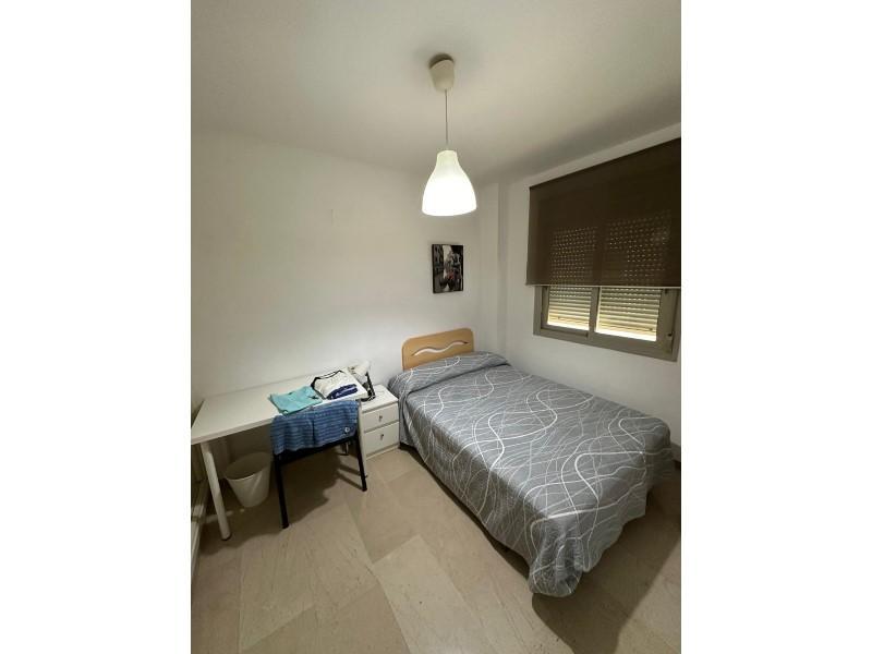HABITACION PARA CHICOS EN PISO COMPARTIDO en Alhaurín de la Torre - Imagen 1