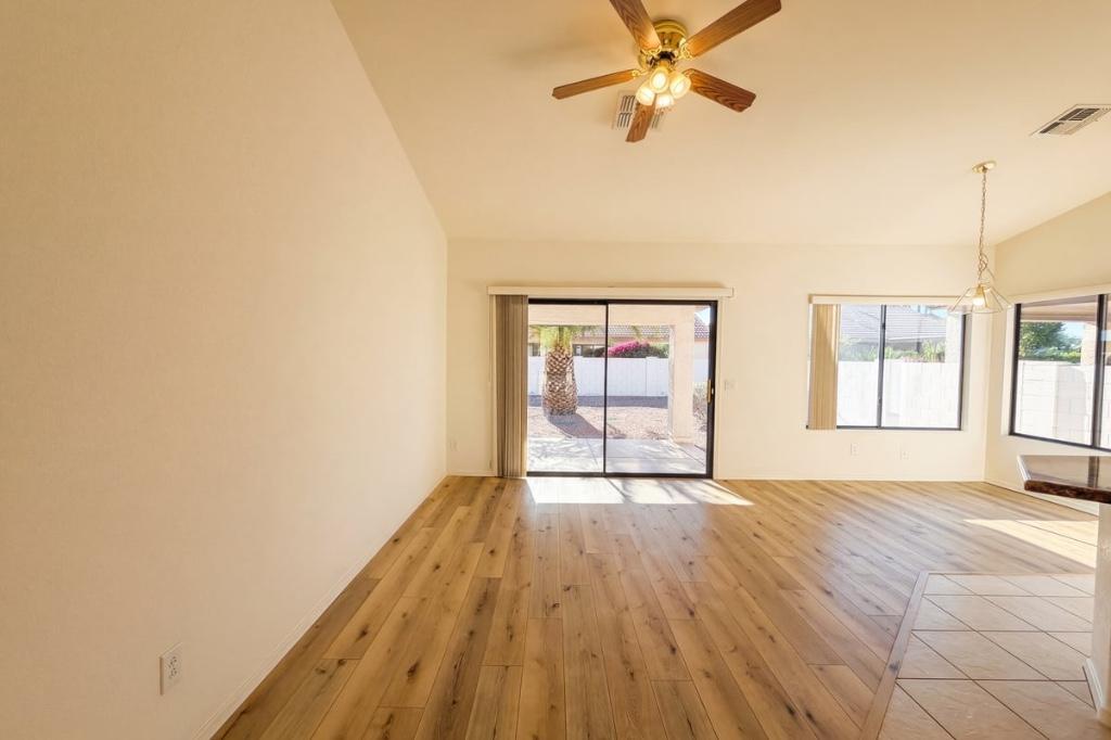 Beautiful 3BR/2BA Home for Rent – Move-In Ready in Phoenix - Image 3