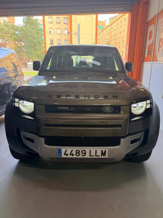 Land-Rover Defender 2.0 D200 SD4 110 Auto 4WD en Ripollet - Imagen 1