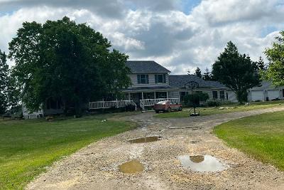 Brown City Rd in Flint - Image 1