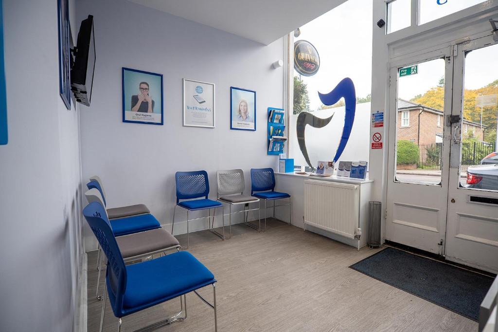 Emergency Dentist In Highgate in Wimbledon - Image 1