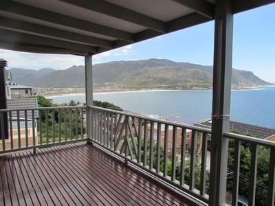 House 2146-ref-225 for Rent in Fish Hoek, Fish Hoek in Mitchells Plain - Image 1