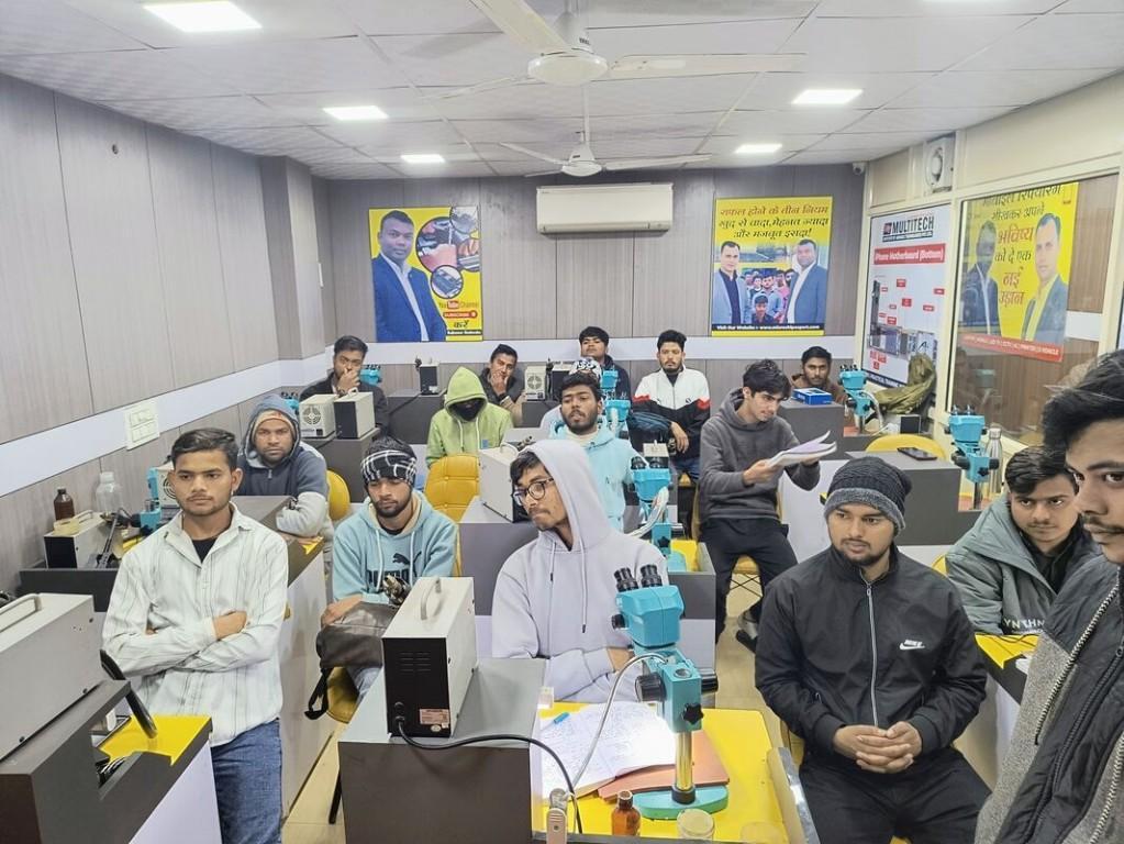 Mobile Repairing Course | Multitech Institute in Tilak Nagar - Image 1