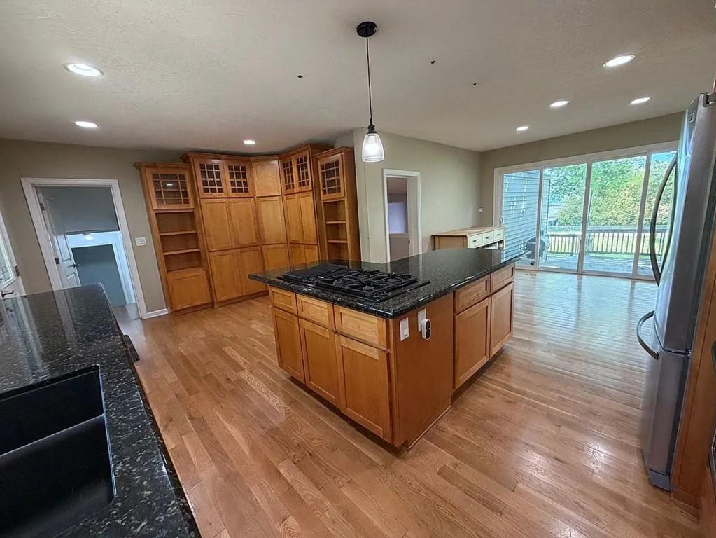 BEAUTIFUL HOME FOR RENT IN THE HEART OF SALEM,PLENTY OF SPACE in Salem - Image 4