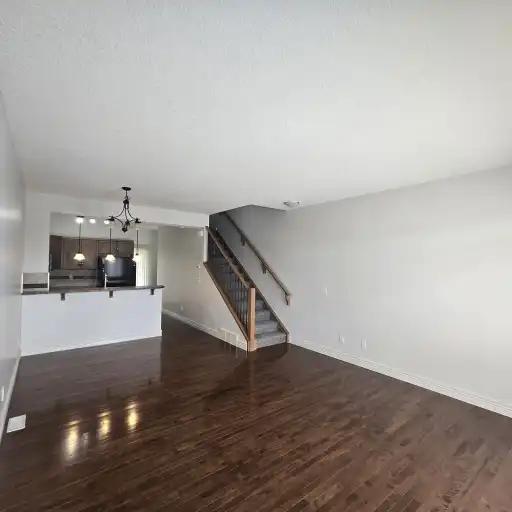 FOR RENT — Premium Rocky Ridge Townhouse | Mountain Views | … in Cochrane - Image 1