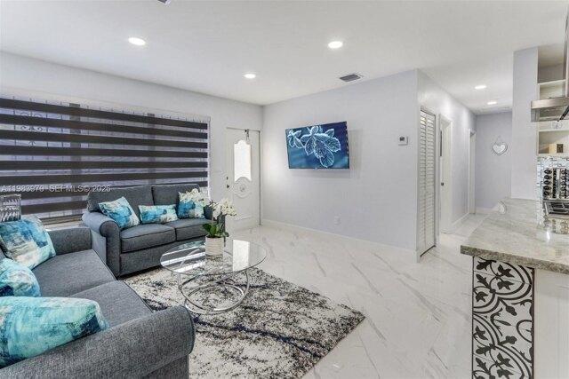 W Th Pl Unit,hialeah, Home For Rent in Hialeah - Image 1