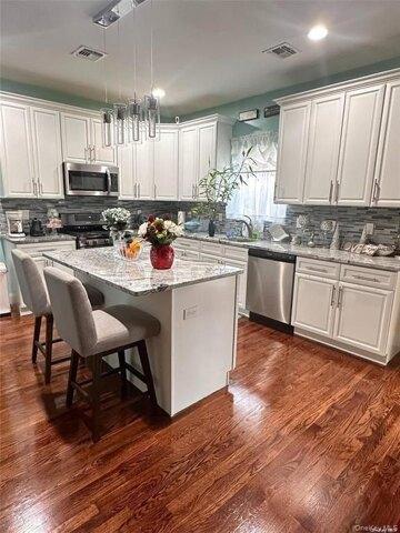 Fire Ave, Medford, Home For Rent in Brookhaven - Image 1