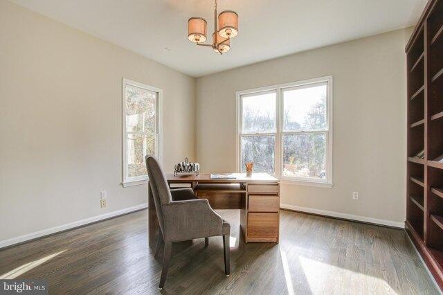 Parrish Farm Ln, Great Falls, Home For Rent in Reston - Image 1