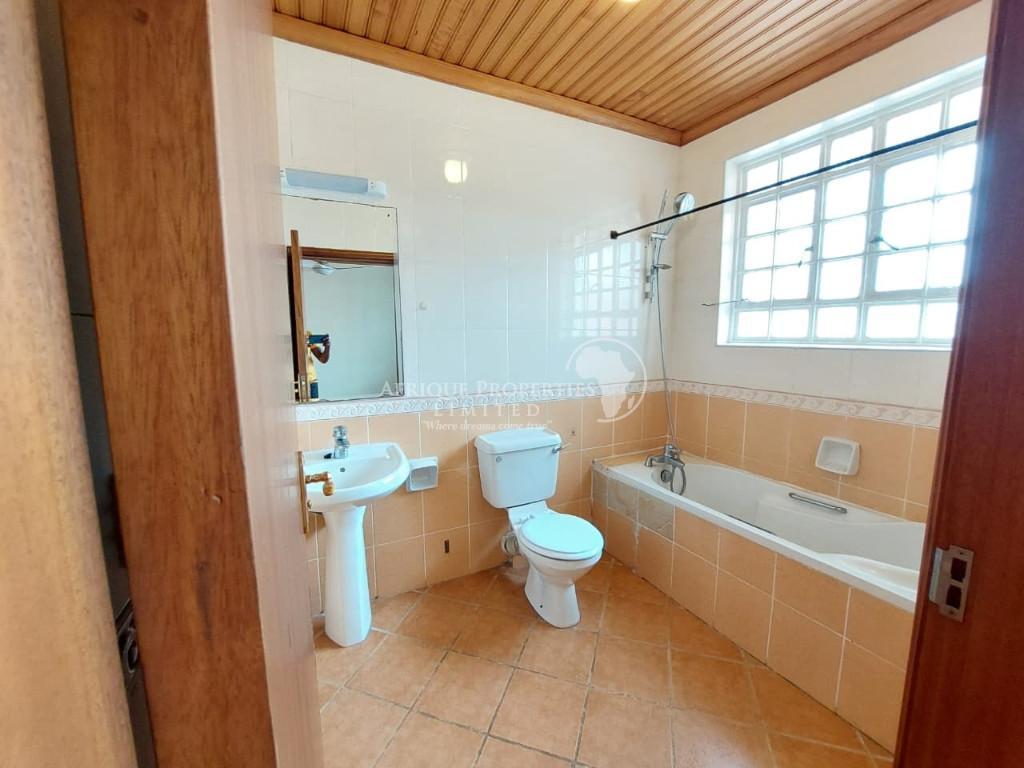 4 Bedroom Mansion+2Dsqs On 1/2 Acre For Rent In Runda in Kenya - Image 16
