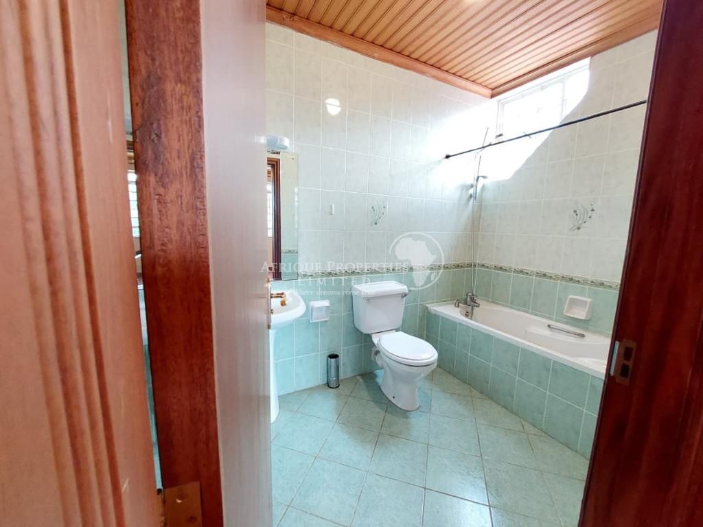4 Bedroom Mansion+2Dsqs On 1/2 Acre For Rent In Runda in Kenya - Image 15