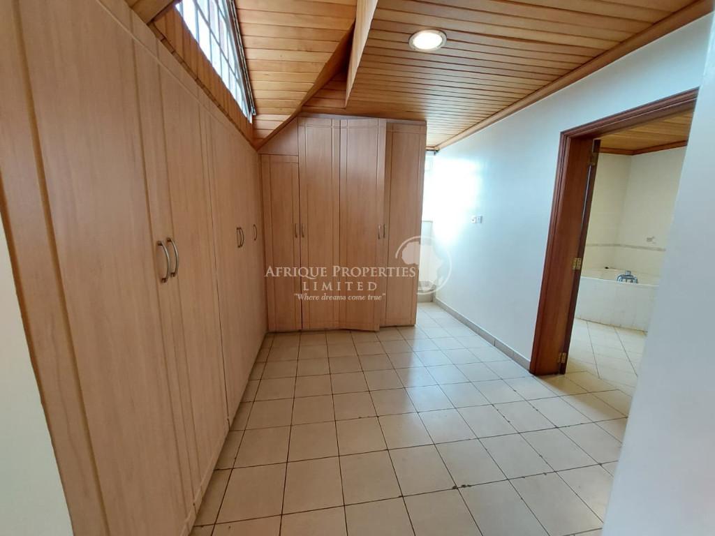 4 Bedroom Mansion+2Dsqs On 1/2 Acre For Rent In Runda in Kenya - Image 12