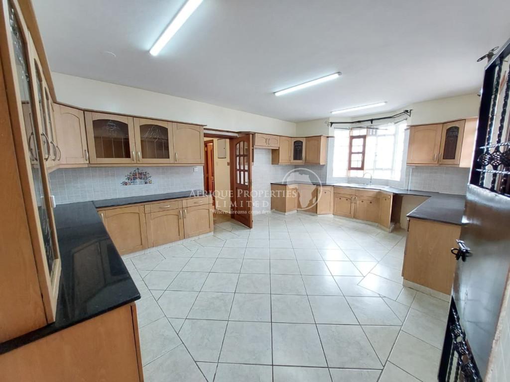 4 Bedroom Mansion+2Dsqs On 1/2 Acre For Rent In Runda in Kenya - Image 4