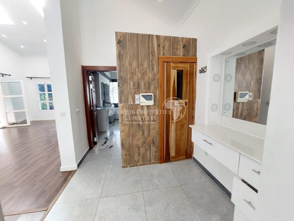 6 Bedroom Luxury Mansion With 2 DSQS For Rent In Runda in Kenya - Image 13
