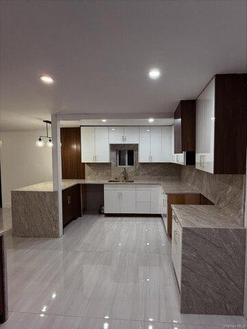 Franklin Ave, Hewlett, Home For Rent in Long Beach - Image 1