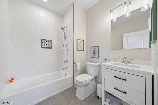 Lee Rd, Livingston, Home For Sale in Newark - Image 1