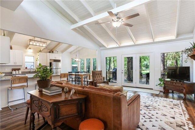 W Rd Ave, Covington, Home For Rent in Metairie - Image 1