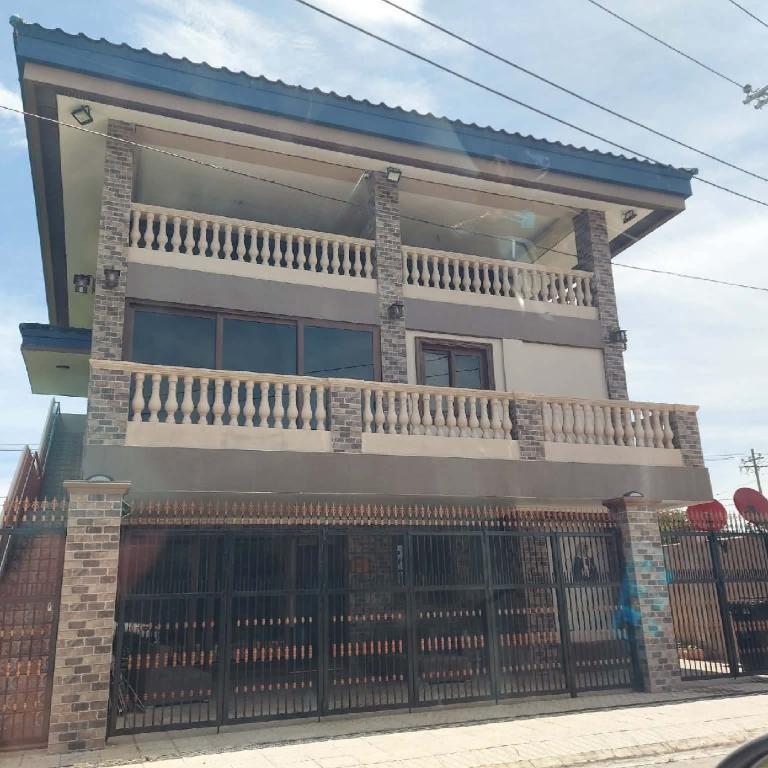 BEACH VIEW HOUSE FOR RENT IN LAPU LAPU in Liloan - Image 4