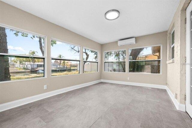 Helen Ave, Hudson, Home For Rent in Spring Hill - Image 1
