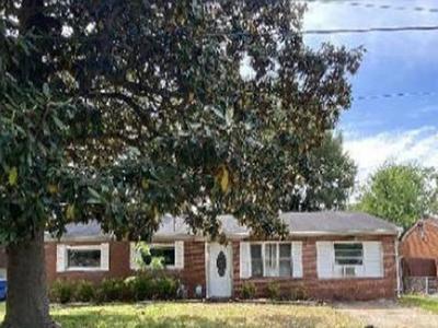 Starboard Rd in Chesapeake - Image 1