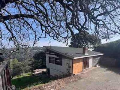 Grandview Ave in San Rafael - Image 1