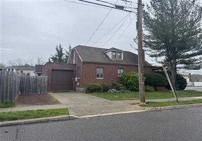 Central Ave in Levittown - Image 1