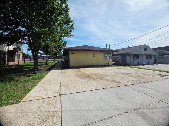 Palm St Unit B, New Orleans, Home For Rent in Metairie - Image 1