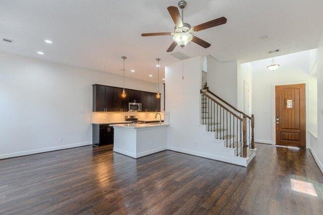 Aventura Pl, Spring, Condo For Rent in The Woodlands - Image 1