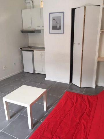 Studio à Bordeaux - Photo 1
