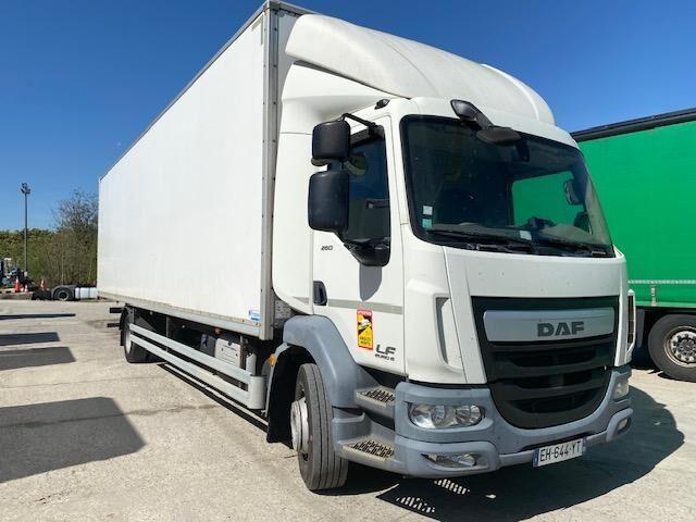 DAF LF 260 à Rambouillet - Photo 1