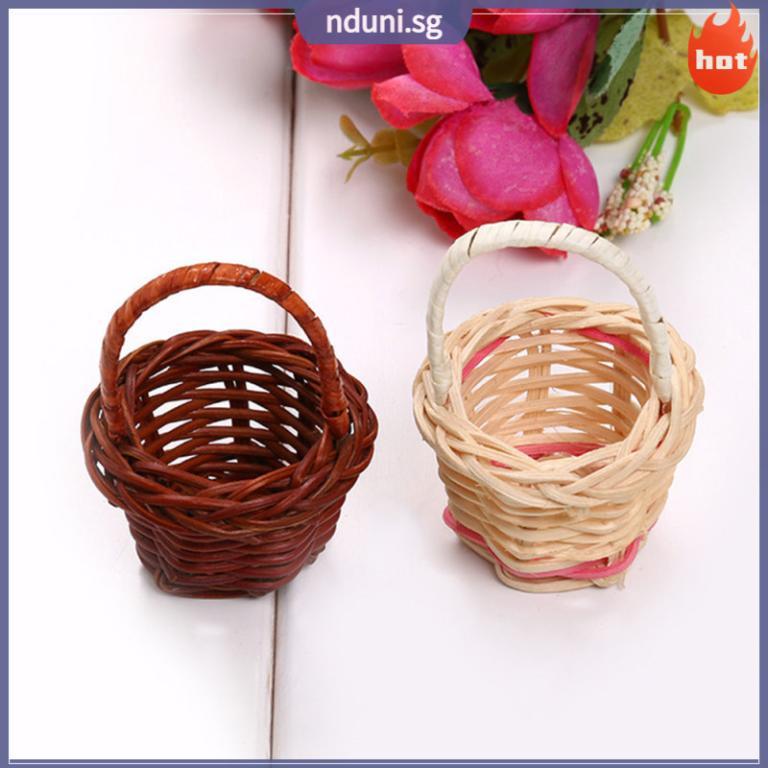 ???? 8Pcs Mini Basket with Handle Plastic Assorted Color for … in Mandai - Image 1