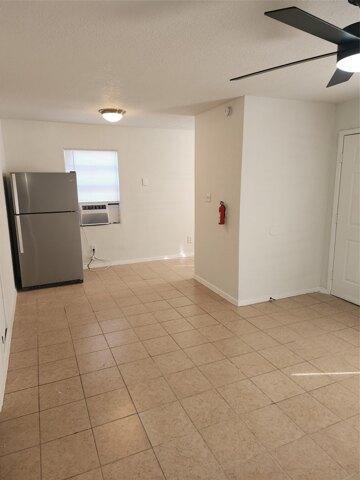 Garber Ln Apt,houston, Home For Rent in Pasadena - Image 1
