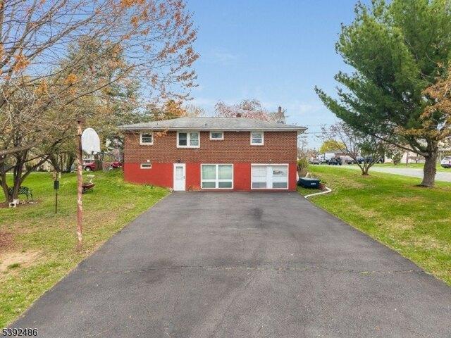 Sampson Ave, Alpha, Home For Sale in Bethlehem - Image 1