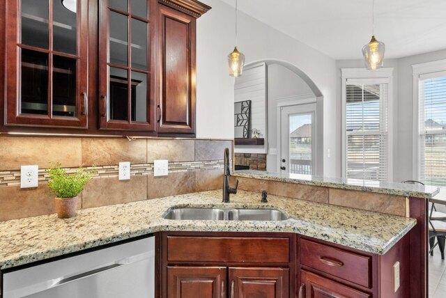 Green Grove Way, Clarksville, Home For Rent in Clarksville - Image 1