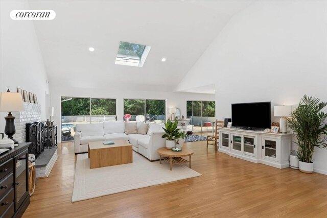 Deer Path, Quogue, Home For Rent in Westhampton beach - Image 1