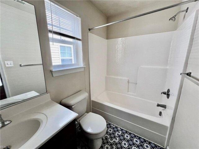 Whitaker Pl, Virginia Beach, Home For Rent in Norfolk - Image 1