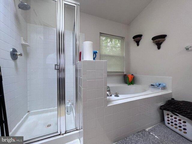 Flatlick Branch Dr, Chantilly, Home For Rent in Centreville - Image 1