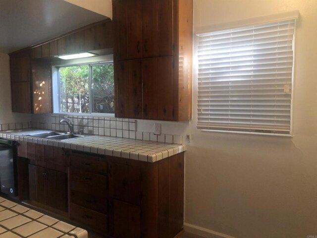 Helix St, Spring Valley, Home For Rent in El Cajon - Image 1