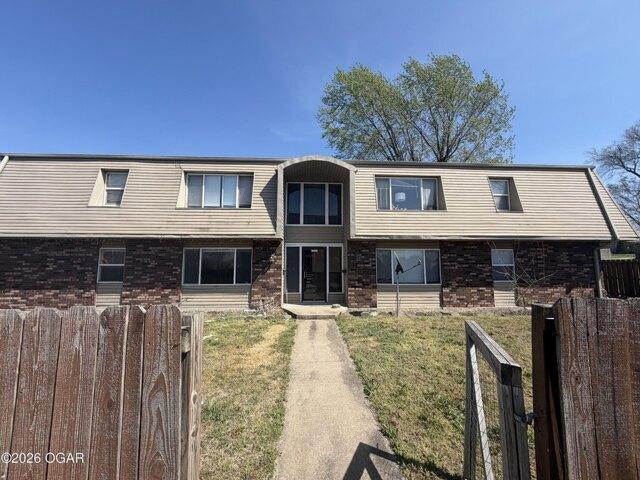 Wisconsin Ave Apt,joplin, Home For Rent in Joplin - Image 1