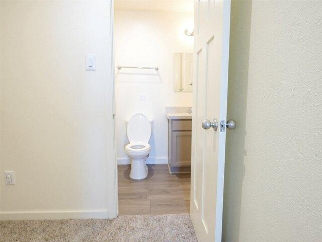 Gosling Rd Unit B, Spring, Condo For Rent in The Woodlands - Image 1