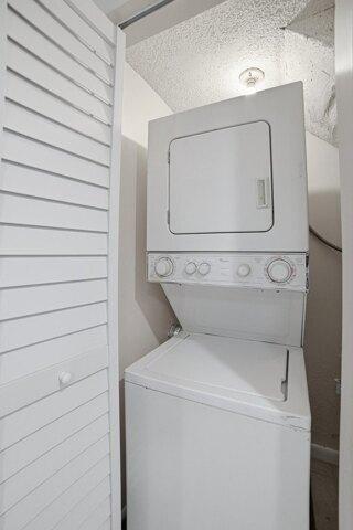 Deer Creek Rd, Deerfield Beach, Home For Rent in Boca Raton - Image 1