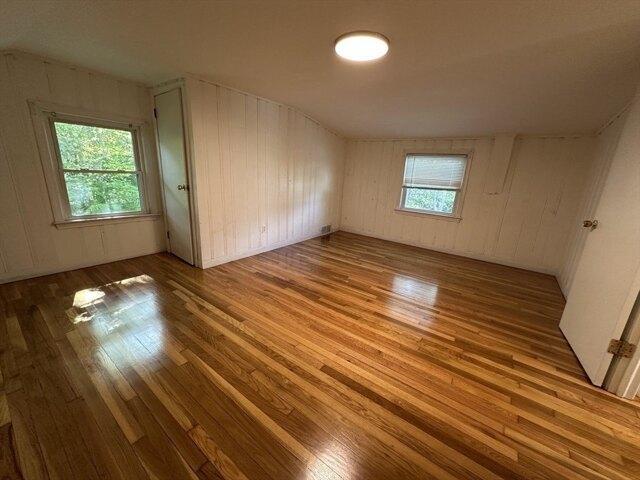 Maple Rd, Longmeadow, Home For Rent in Springfield - Image 1