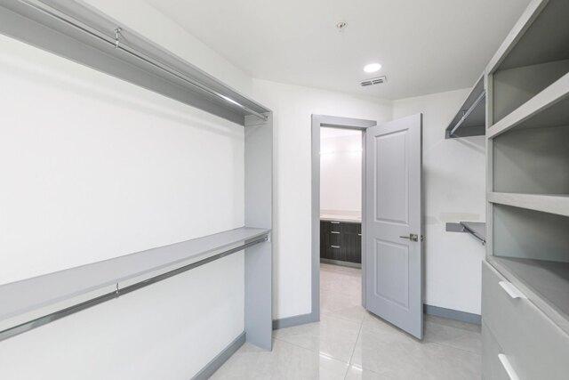 Emerald Valley Dr Unit B, Laredo, Condo For Rent in Laredo - Image 1