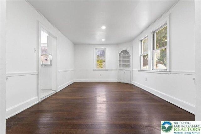 E Washington Ave, Bethlehem, Home For Rent in Allentown - Image 1
