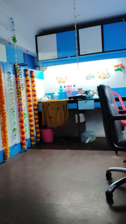 Fully Furnished Office Space For Rent at BBD Bagh in India - Image 9