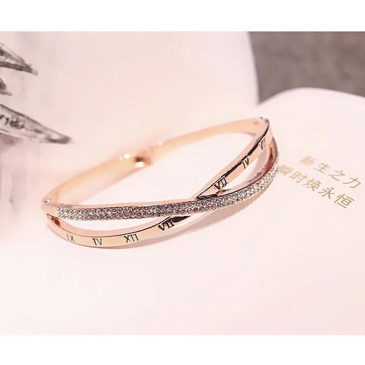 Two Line Stainless Roman Diamond Bracelet Fashion Style … in Bukit Batok - Image 1