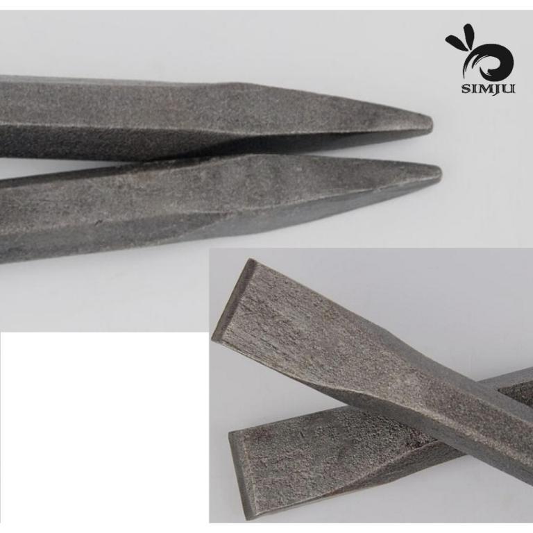 High Carbon Steel Masonry Chisel Flat Point Concrete Chisel … in Pasir Ris - Image 1
